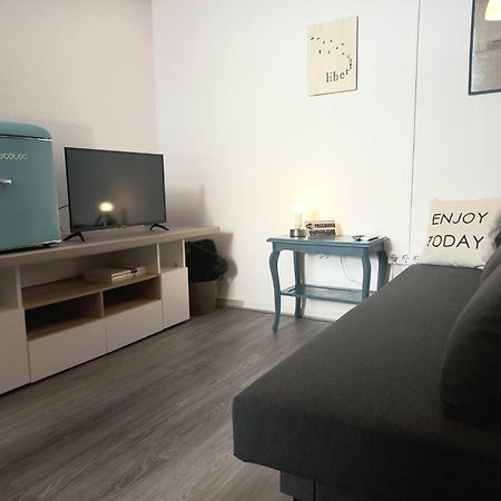 Apartamentos Centricos A 10 Min De La Playa Альмерия Экстерьер фото